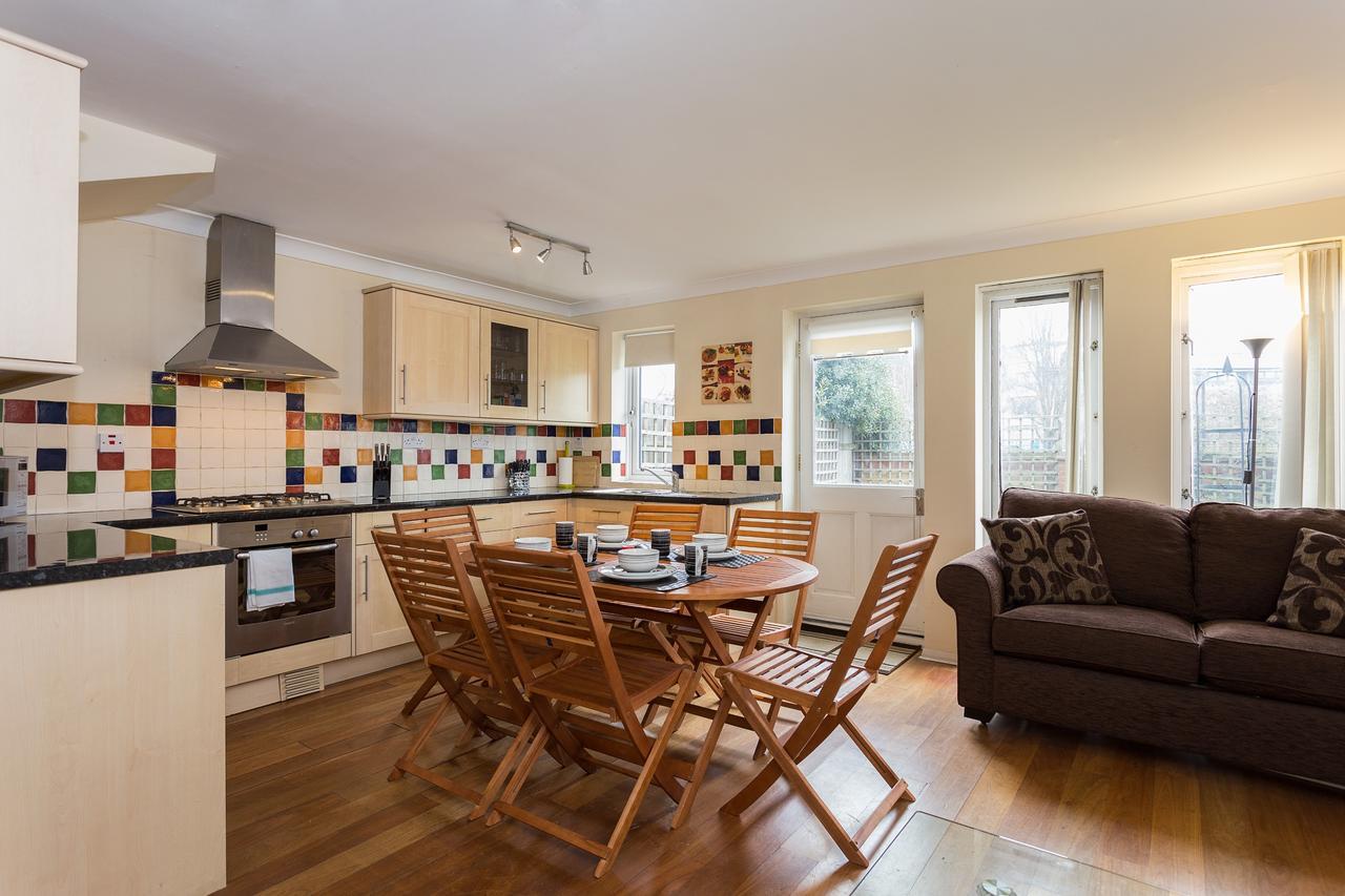 Lovely 2Bd House Near Wapping Station Appartement Londen Buitenkant foto